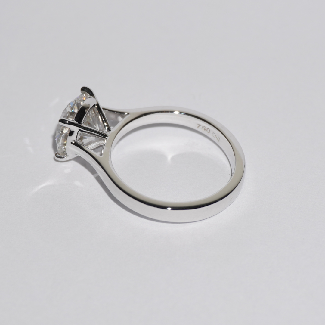 Anel Redondo Solitário em Diamante Lab - 2,50ct